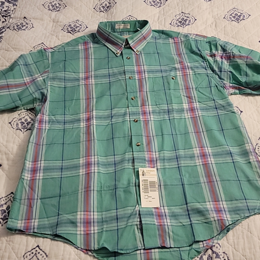 NWT London Fog Short Sleeve Button Down Sz LT